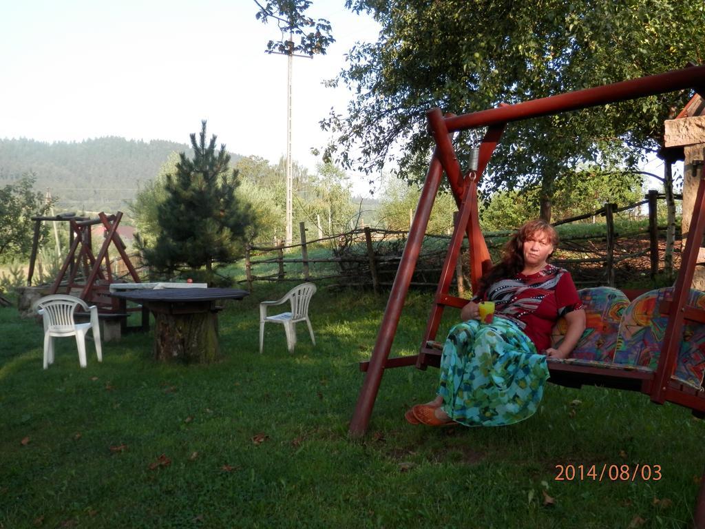 Zagroda Agroturystyczna Wiecha Mieroszow Exterior foto